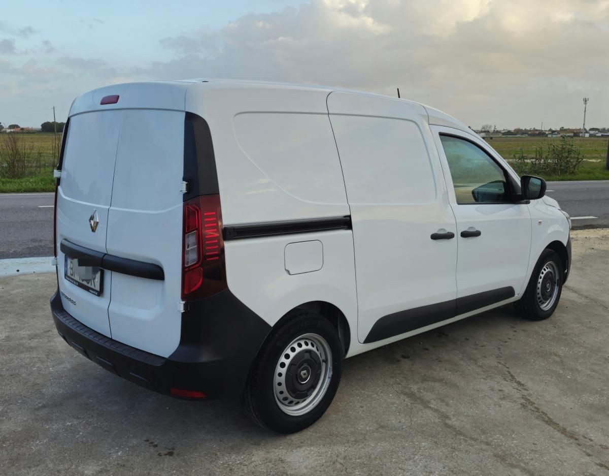renault-express-2023-diesel-1461cc
