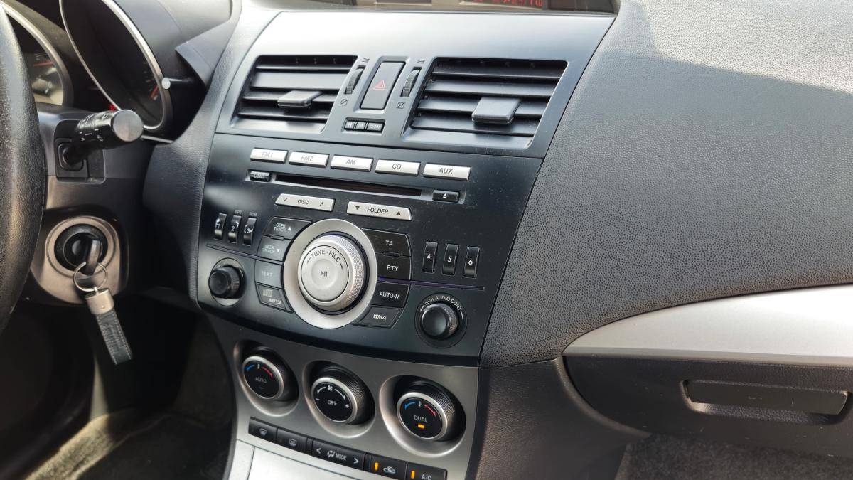 mazda-3-2012-diesel-1560cc