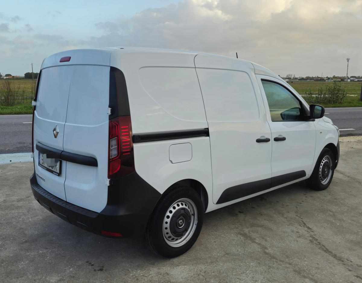 renault-express-1-5-95cv-2023-diesel-1461cc