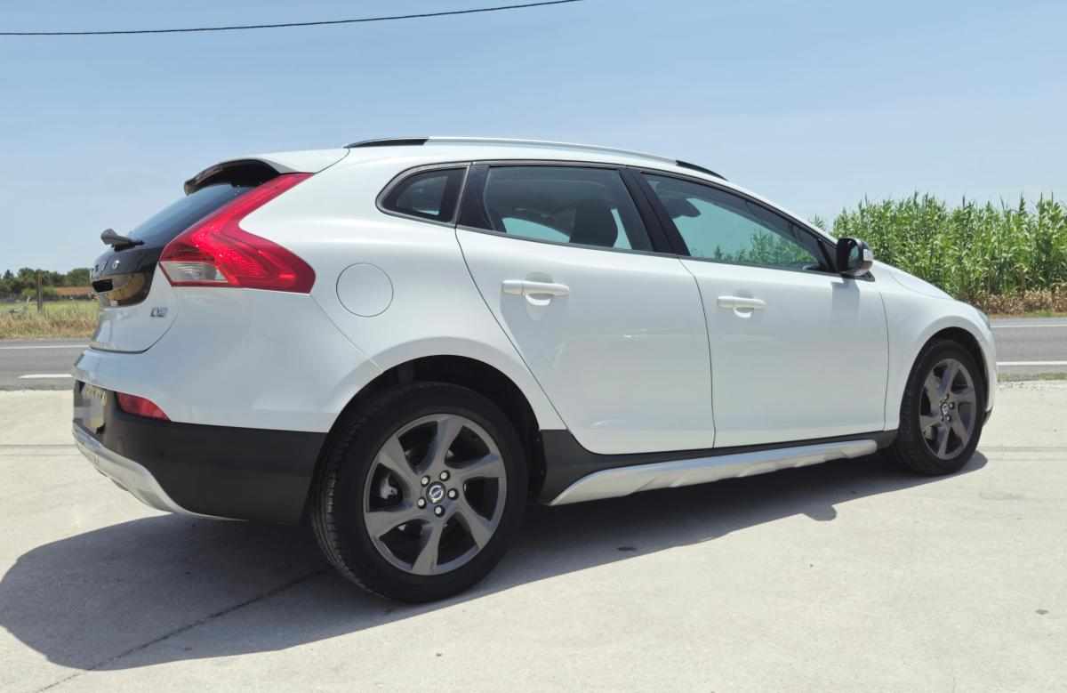 volvo-v40-1-6-d2-2013-diesel-1560cc