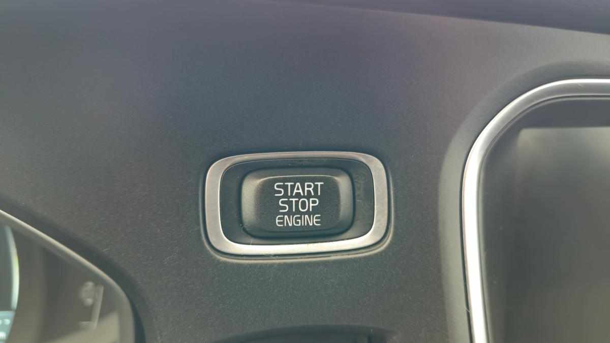 volvo-v40-1-6-d2-2013-diesel-1560cc