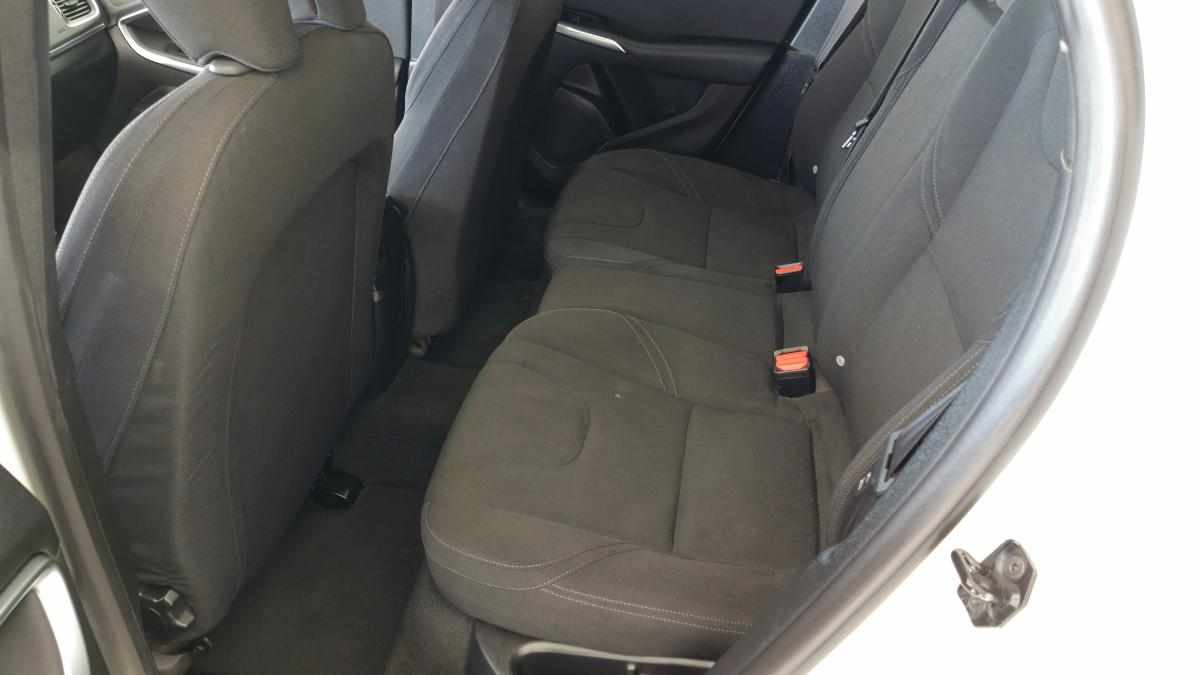 volvo-v40-1-6-d2-2013-diesel-1560cc
