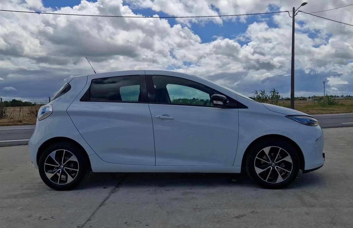 renault-zoe-r90-41-kwh-2017-eletrico