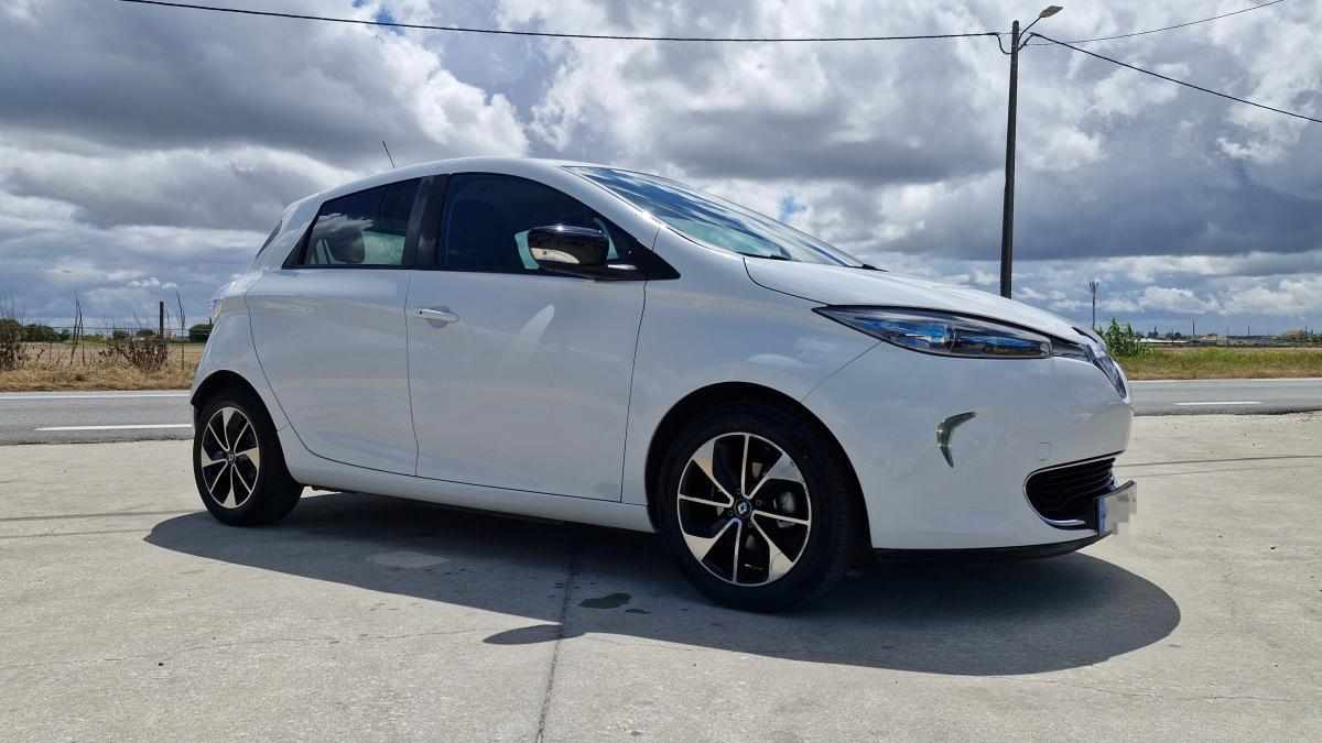renault-zoe-r90-41-kwh-2017-eletrico
