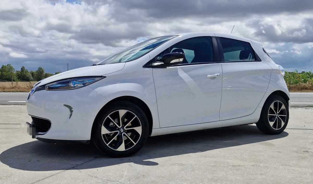 renault-zoe-r90-41-kwh-2017-eletrico
