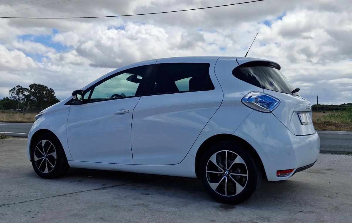 renault-zoe-r90-41-kwh-2017-eletrico