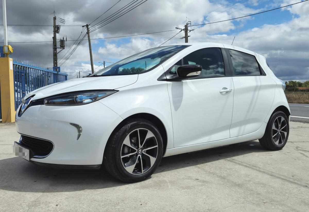 renault-zoe-r90-41-kwh-2017-eletrico