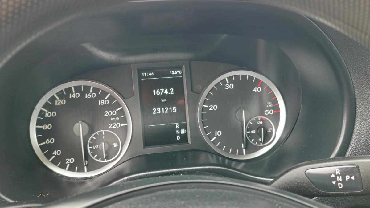 mercedes-benz-vito-116-cdi-2018-diesel-2143cc