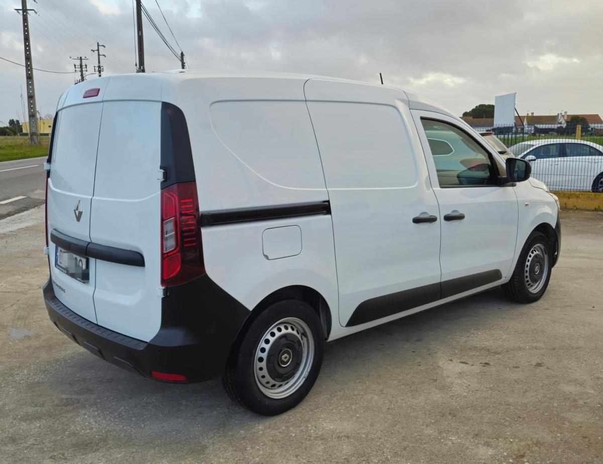 renault-express-1-5-95cv-2023-diesel-1461cc