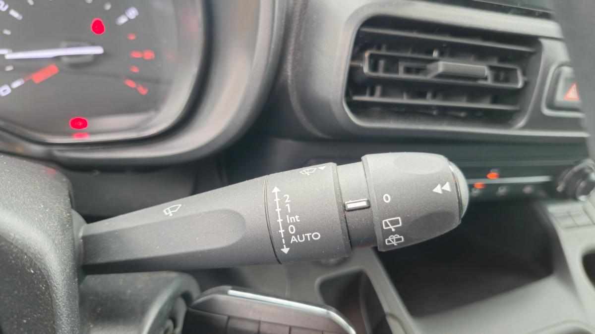 toyota-proace-city-1-5d-adblue-2023-diesel-1499cc