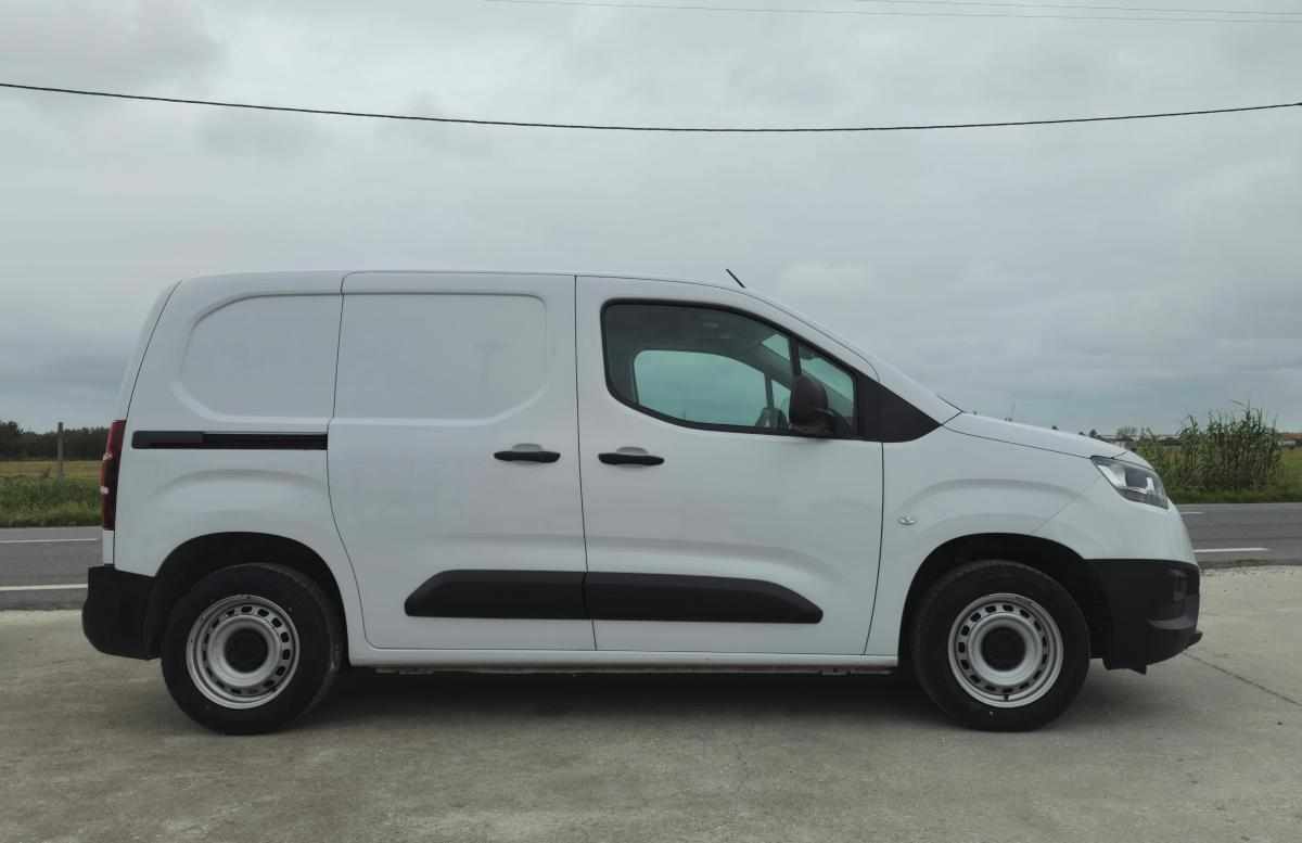 toyota-proace-city-1-5d-adblue-2023-diesel-1499cc