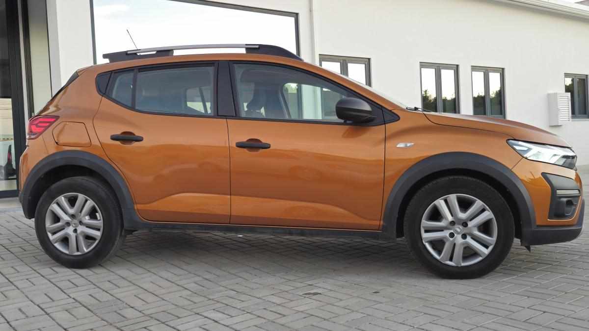dacia-sandero-1-0-tce-2022-gasolina-999cc