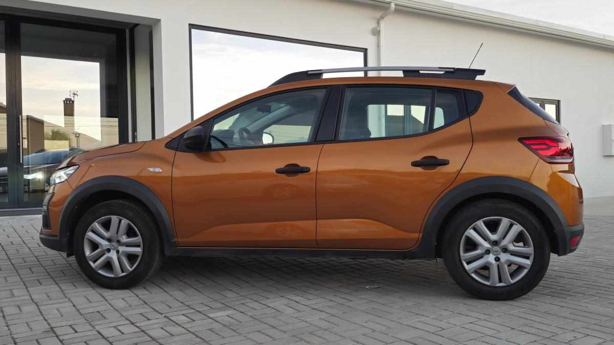 dacia-sandero-1-0-tce-2022-gasolina-999cc
