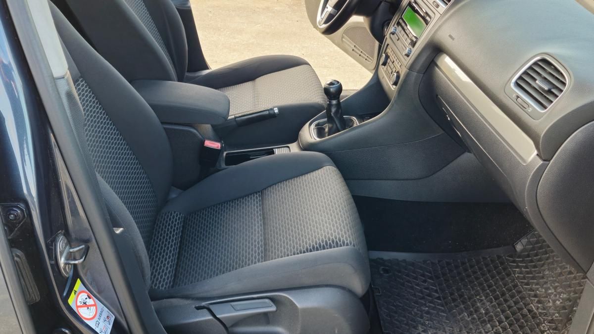 volkswagen-golf-2012-diesel-1598cc