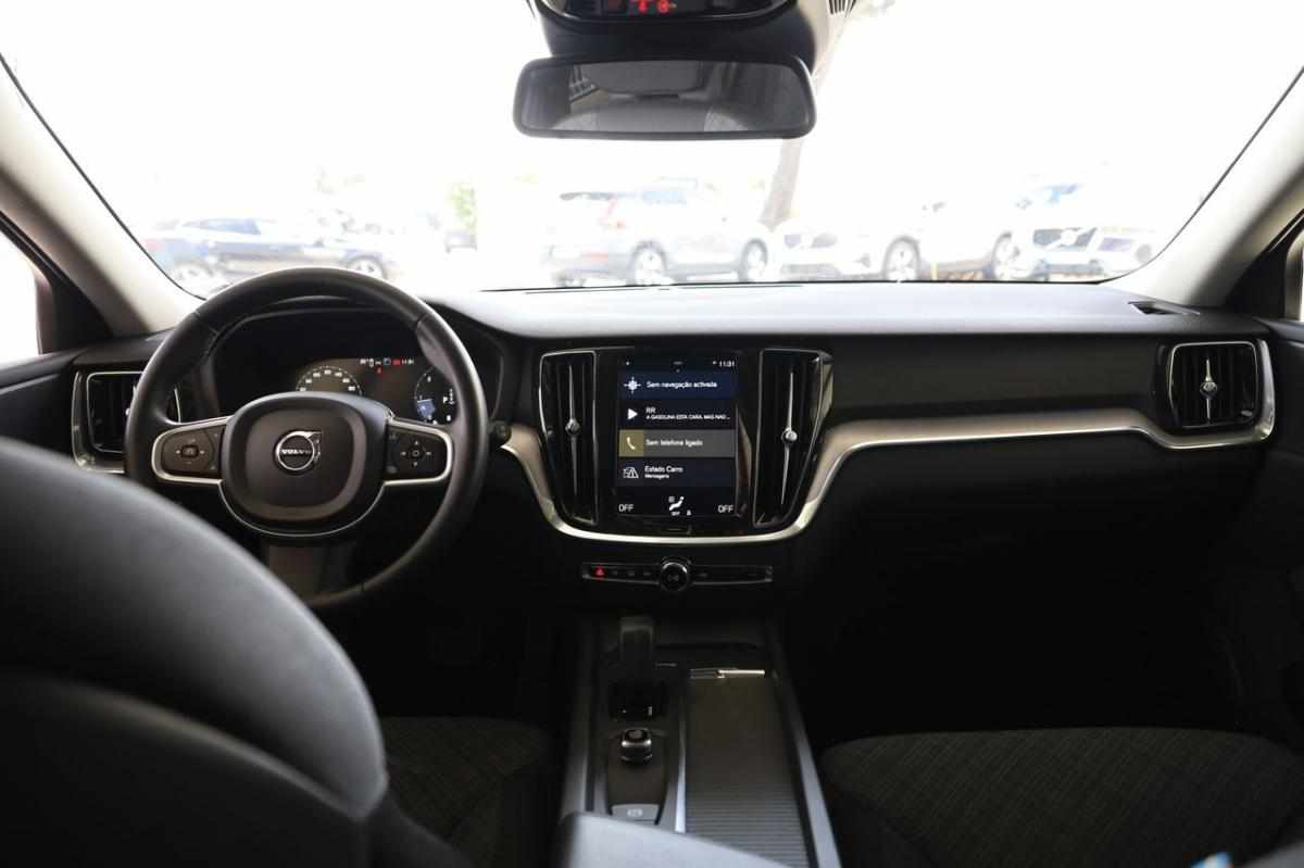 volvo-v60-2022-diesel-1969cc