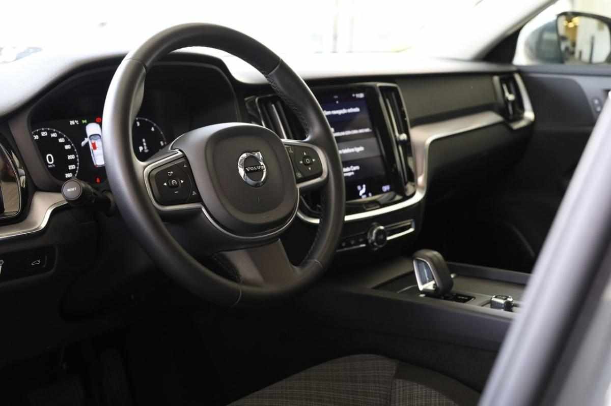 volvo-v60-2022-diesel-1969cc