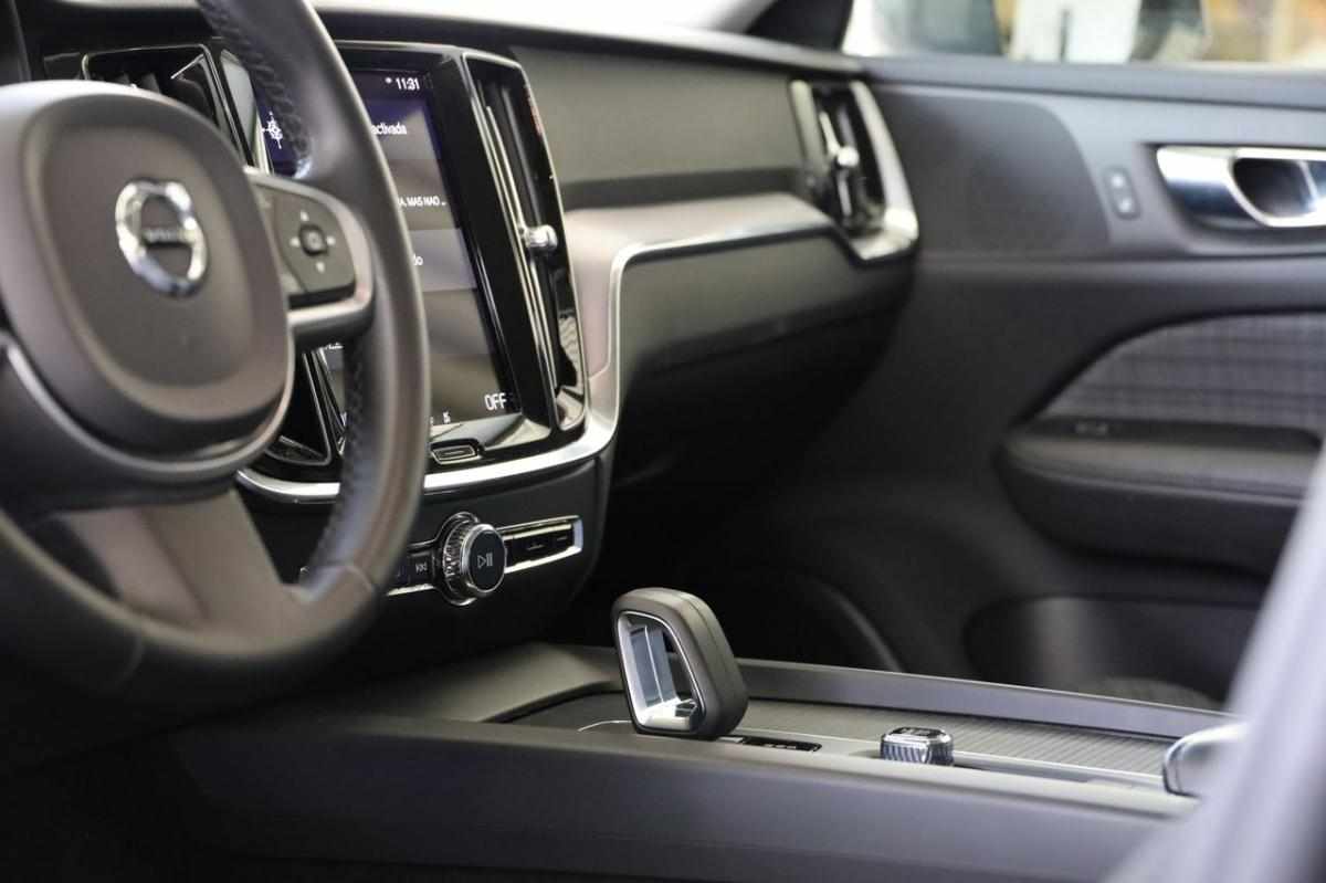 volvo-v60-2022-diesel-1969cc