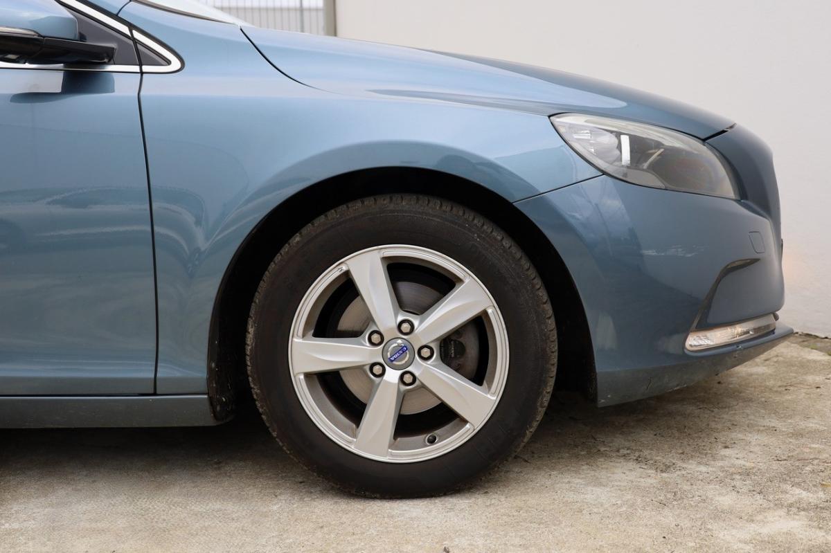 volvo-v40-2013-diesel-1560cc