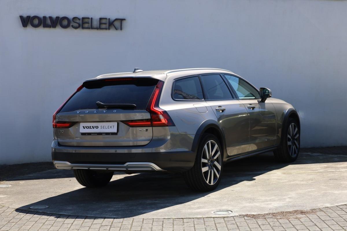 volvo-v90-2022-diesel-1969cc
