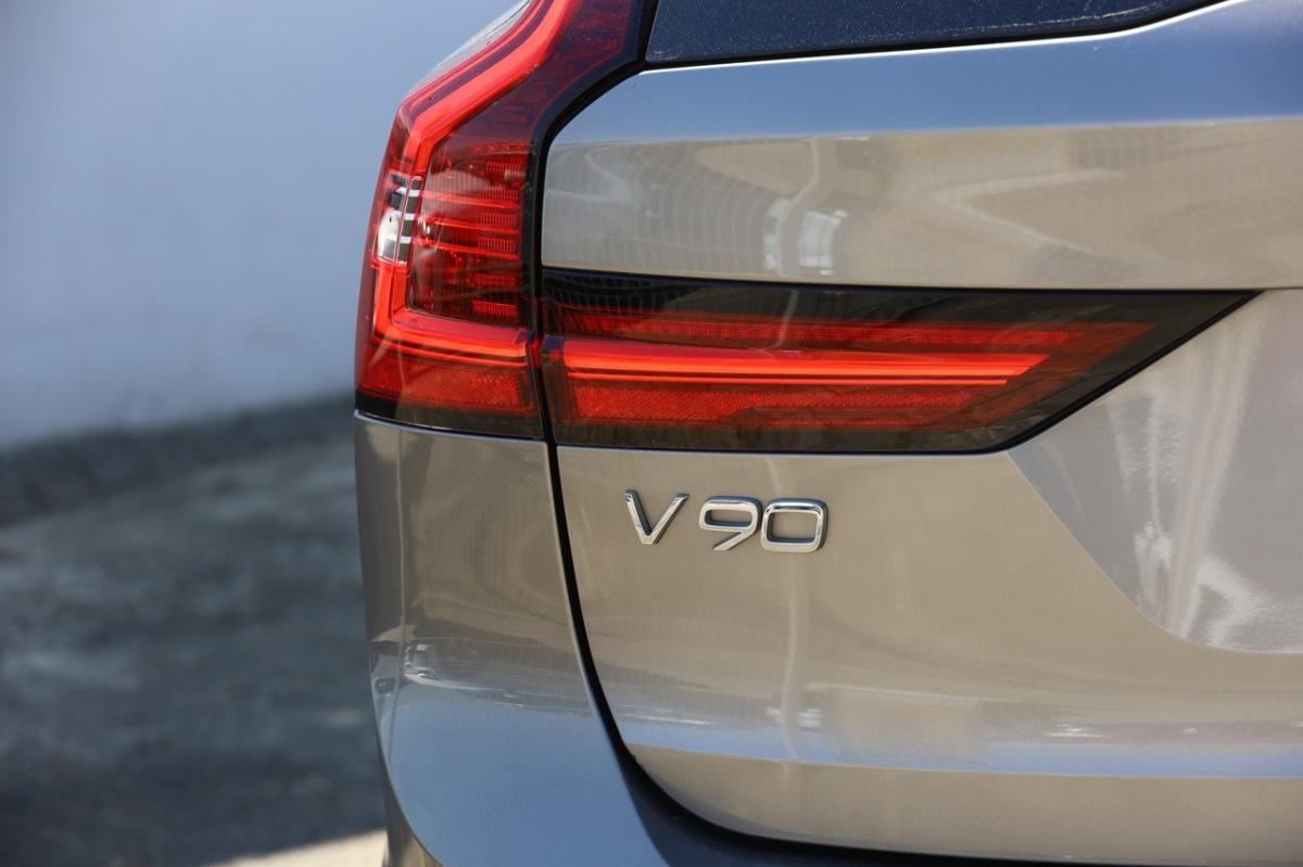 volvo-v90-2022-diesel-1969cc