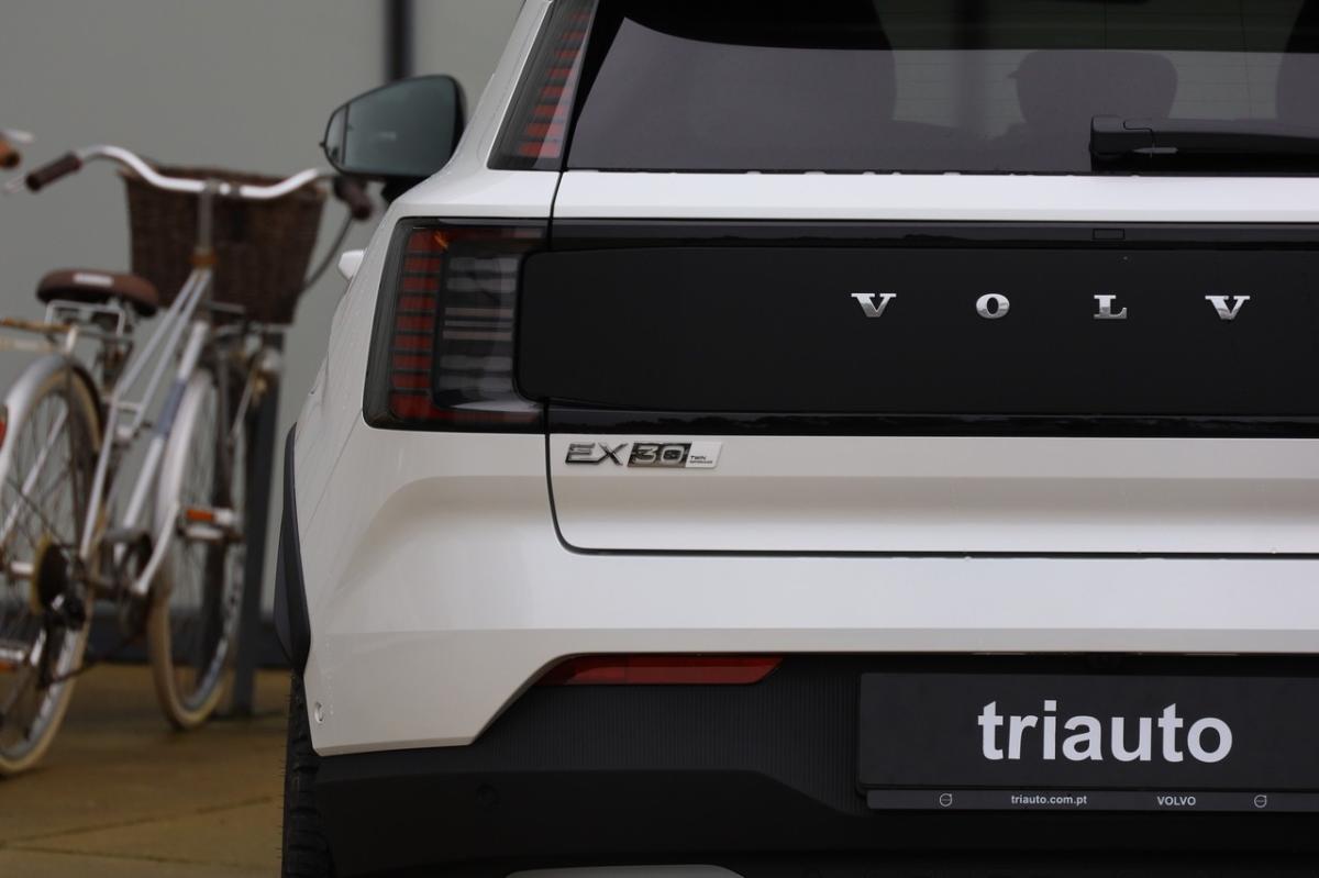 volvo-ex30-2026-eletrico-0cc
