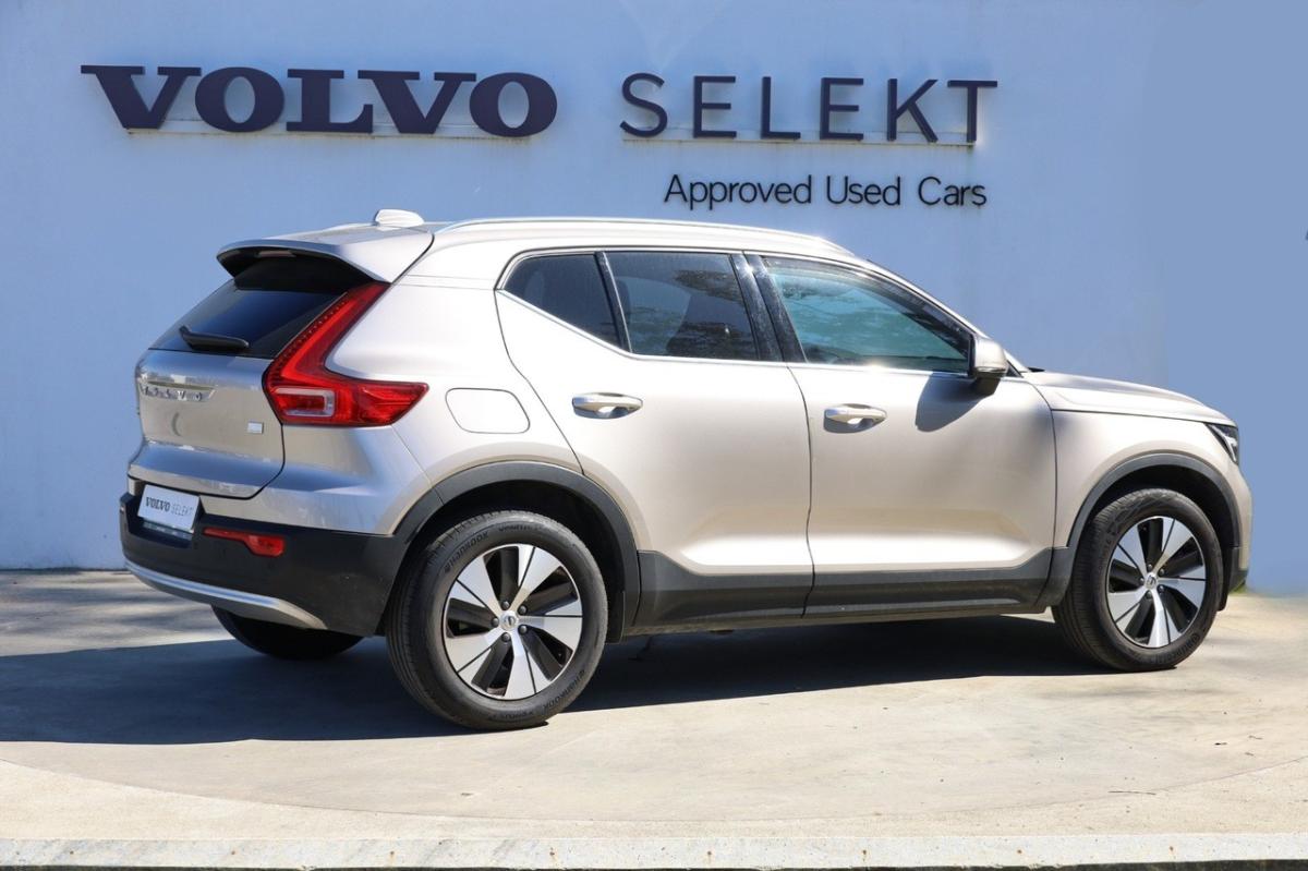 volvo-xc40-2023-hibrido-a-gasolina-1477cc