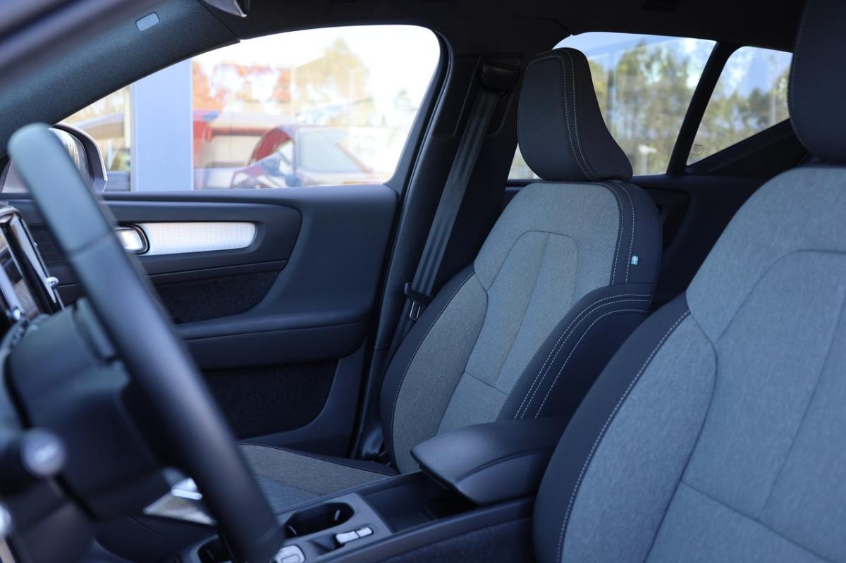 volvo-xc40-2023-hibrido-a-gasolina-1477cc