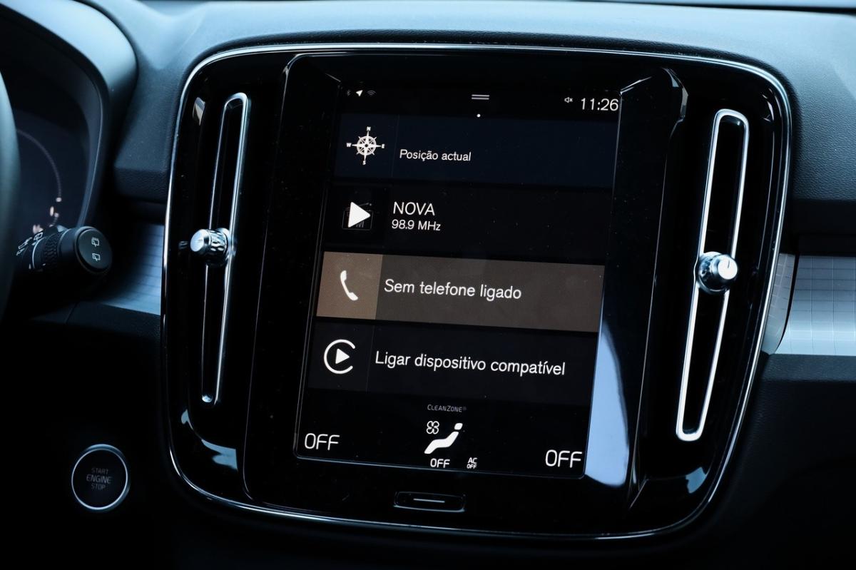 volvo-xc40-2023-hibrido-a-gasolina-1477cc