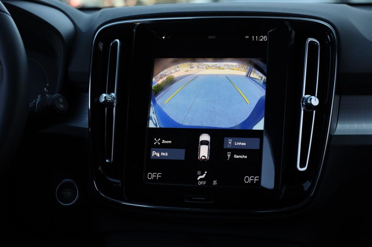 volvo-xc40-2023-hibrido-a-gasolina-1477cc