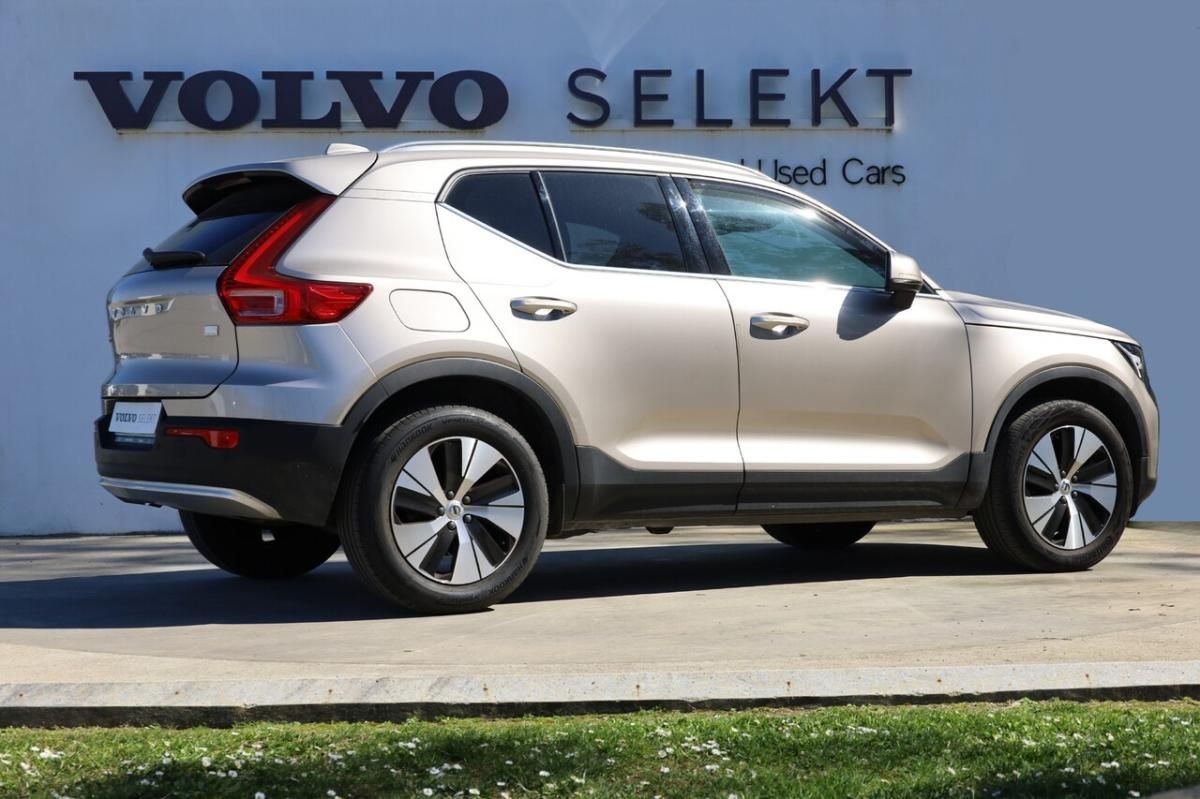 volvo-xc40-2023-hibrido-a-gasolina-1477cc