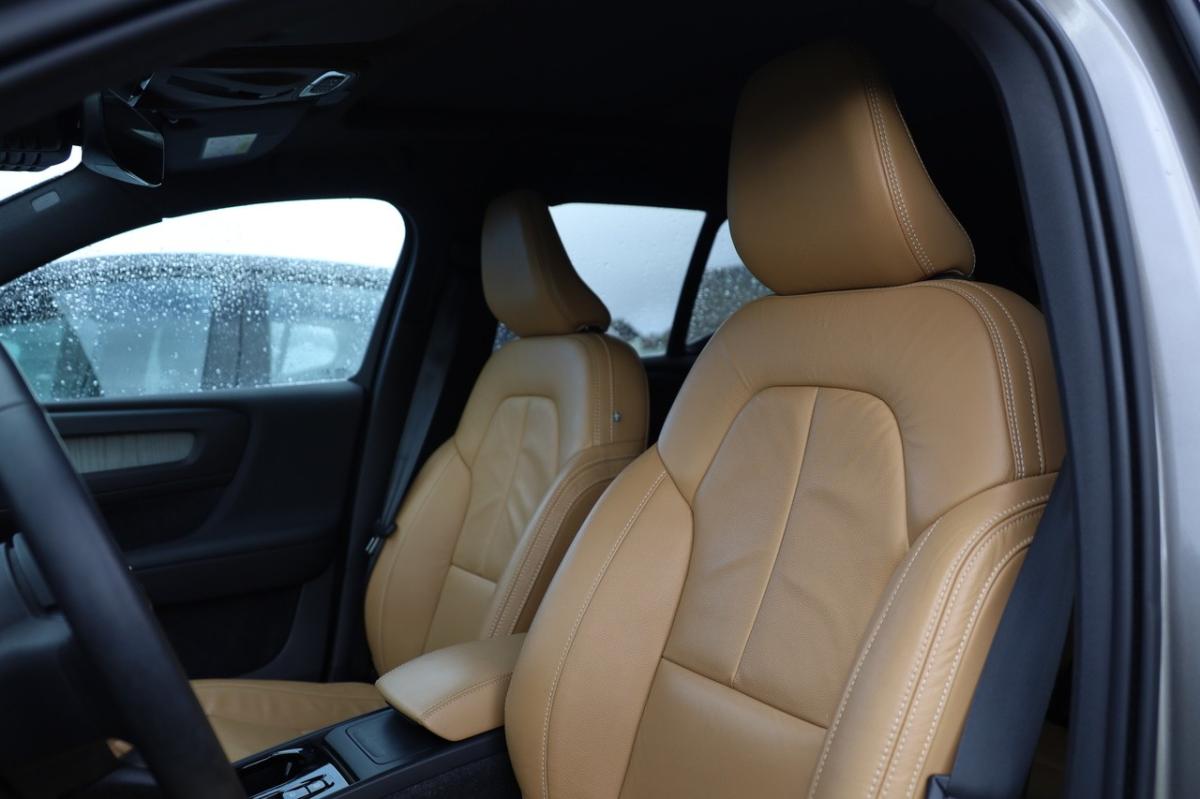 volvo-xc40-2021-gasolina-1477cc
