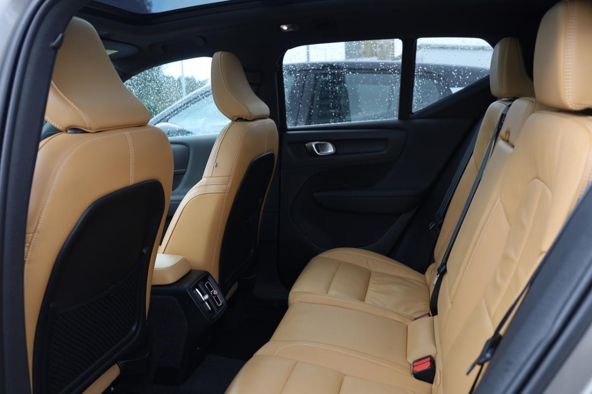 volvo-xc40-2021-gasolina-1477cc