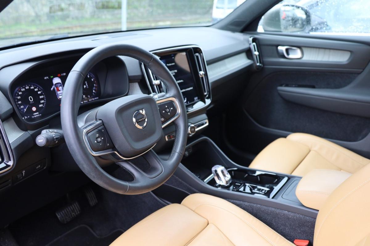 volvo-xc40-2021-gasolina-1477cc