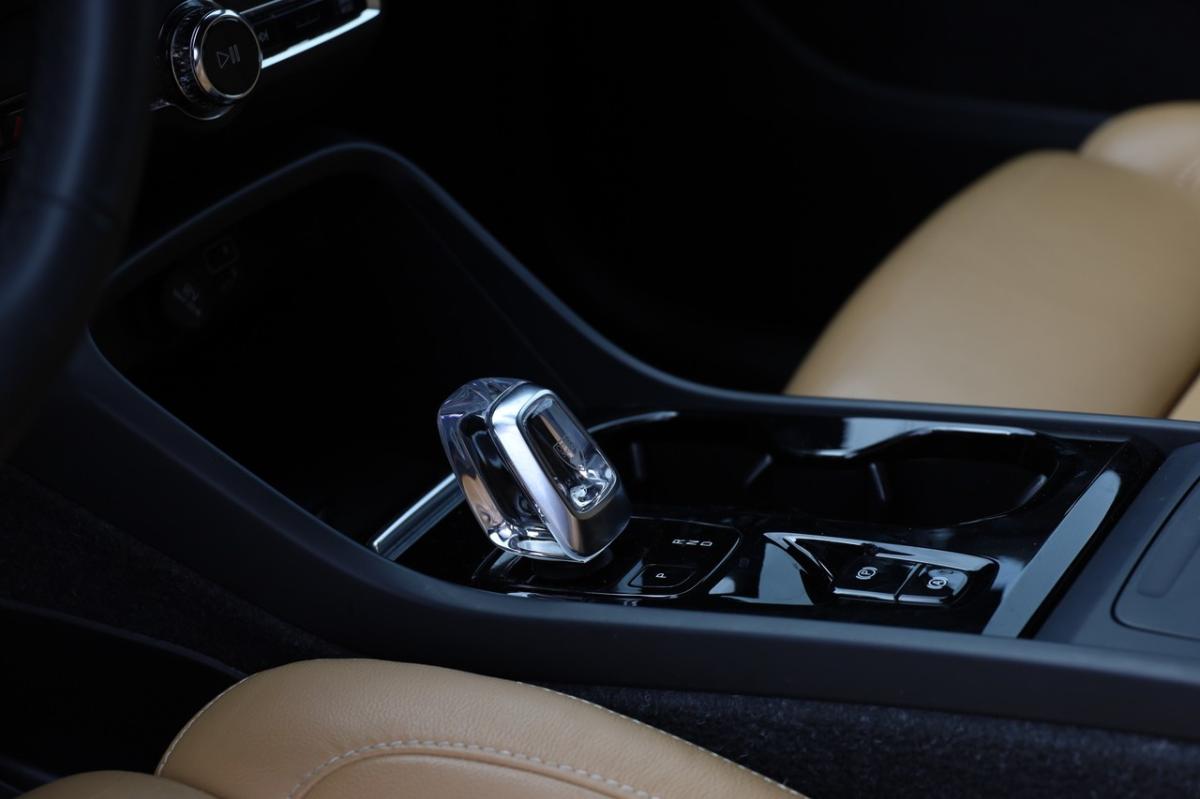volvo-xc40-2021-gasolina-1477cc