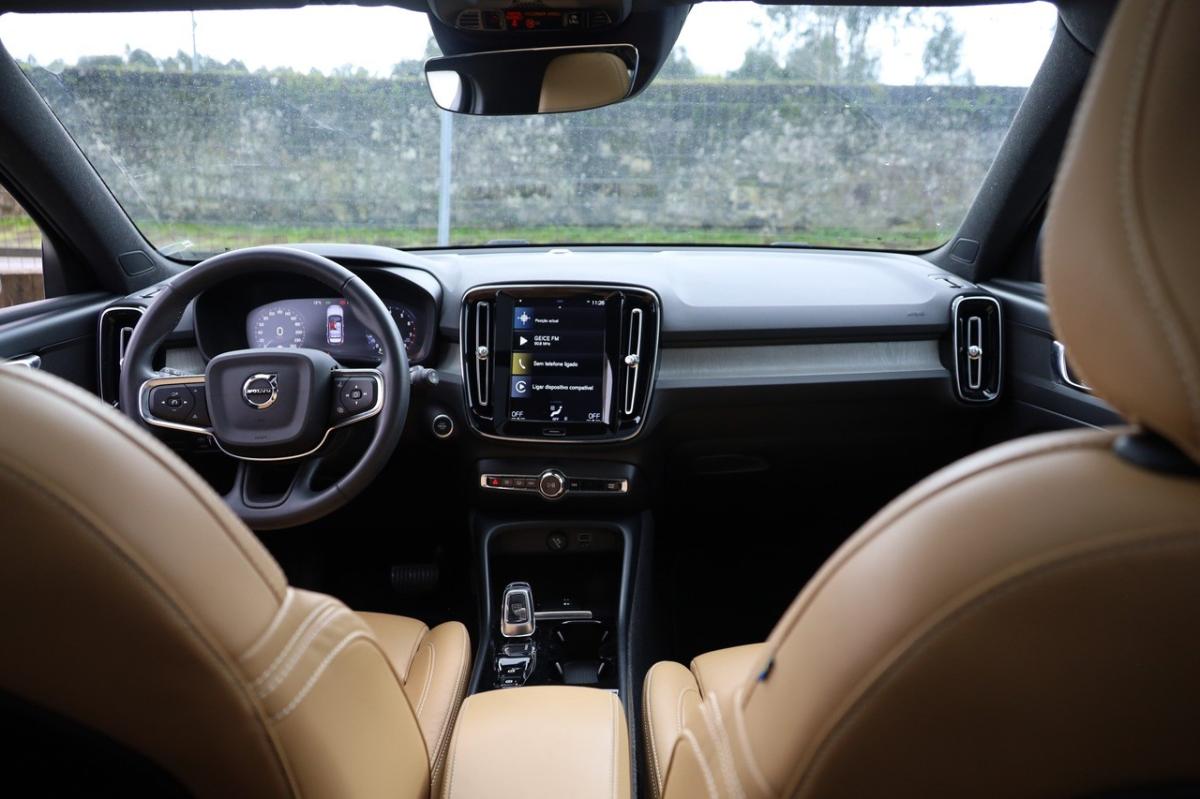 volvo-xc40-2021-gasolina-1477cc
