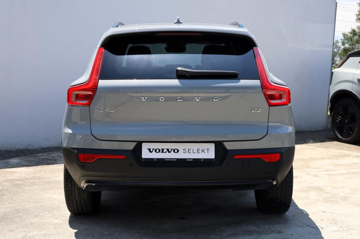 volvo-xc40-2025-gasolina-1969cc