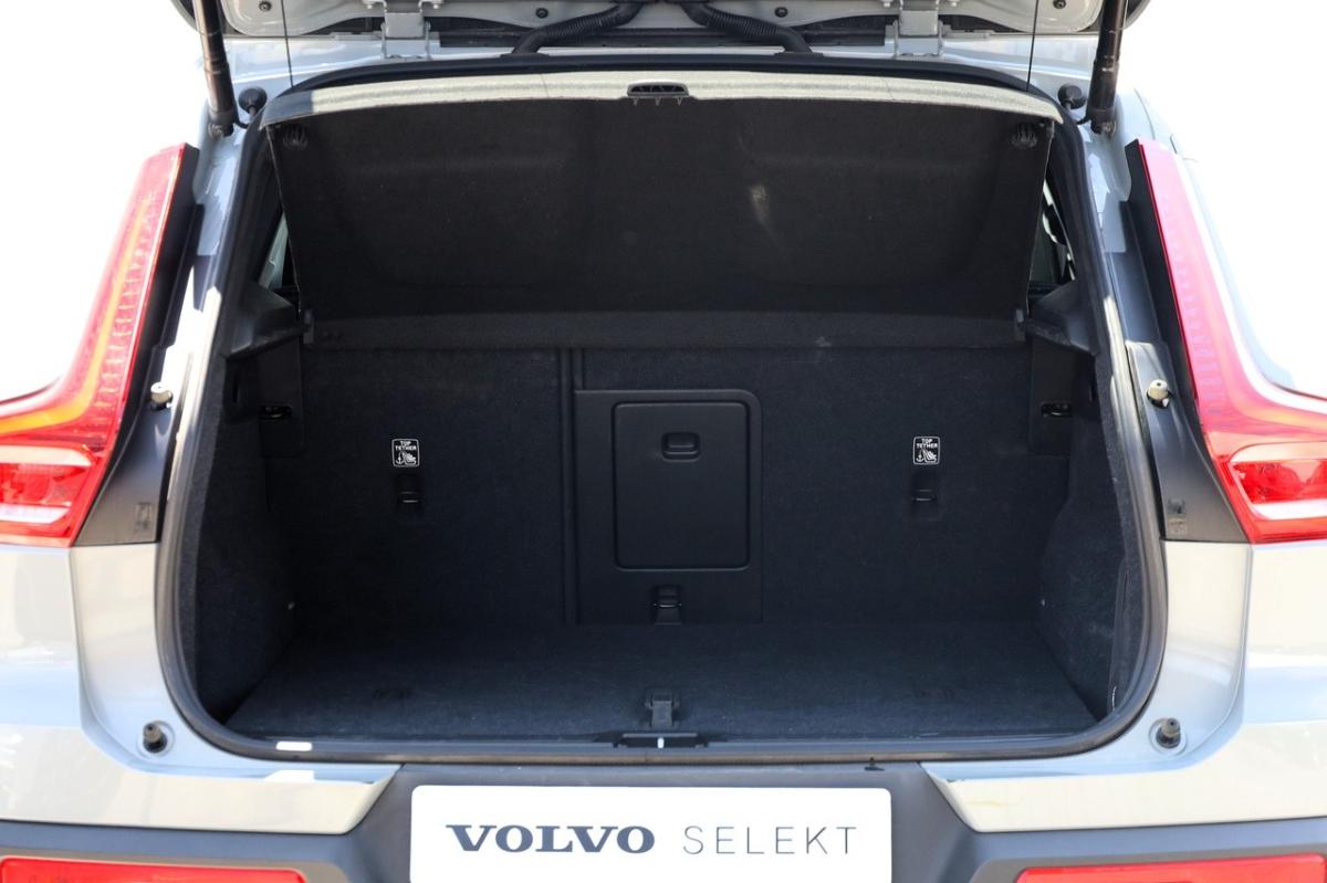 volvo-xc40-2025-gasolina-1969cc
