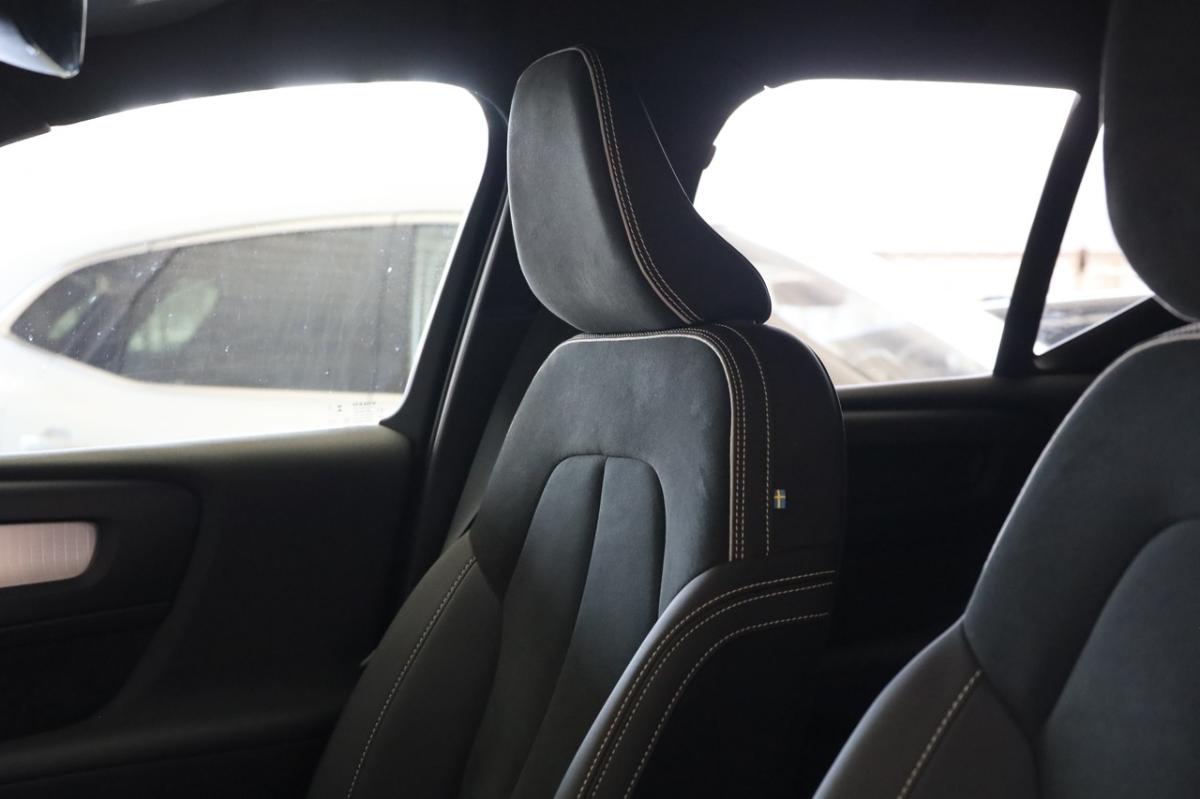 volvo-xc40-2025-gasolina-1969cc
