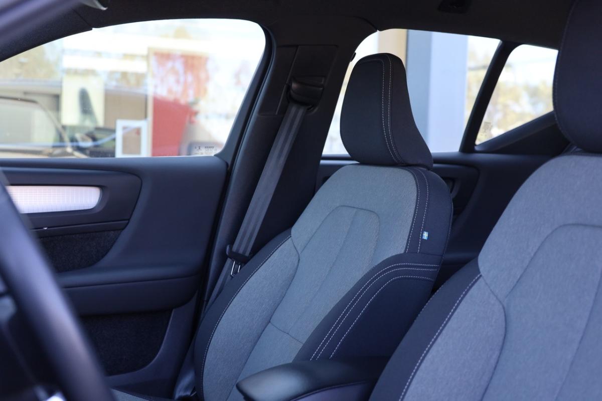 volvo-xc40-2022-hibrido-a-gasolina-1477cc