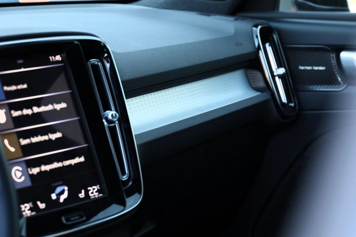 volvo-xc40-2022-hibrido-a-gasolina-1477cc