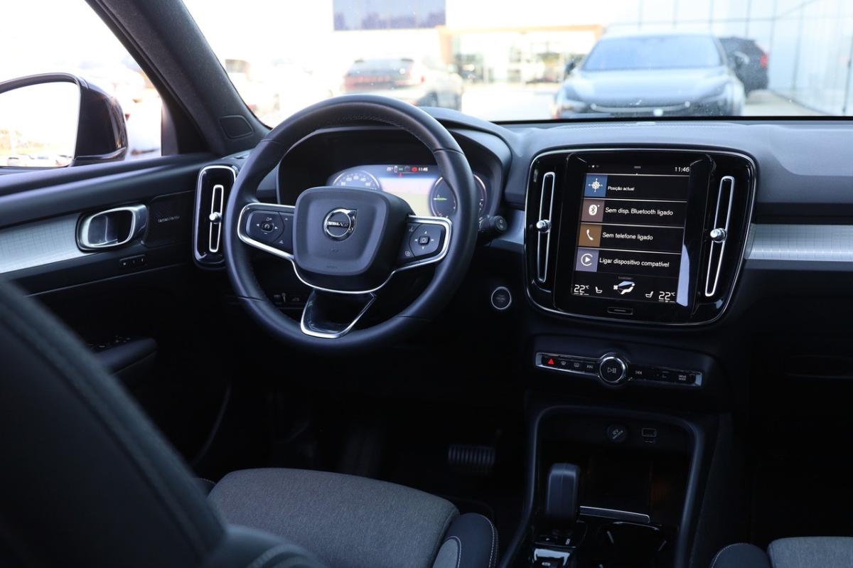volvo-xc40-2022-hibrido-a-gasolina-1477cc