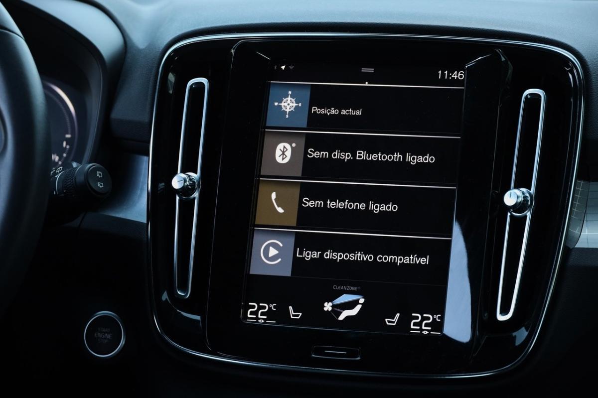 volvo-xc40-2022-hibrido-a-gasolina-1477cc