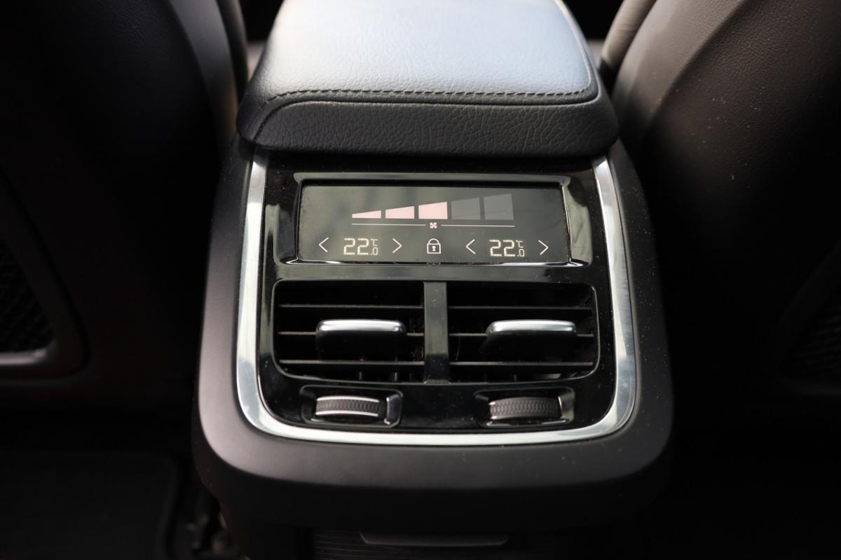 volvo-v60-cross-country-2021-diesel-1969cc