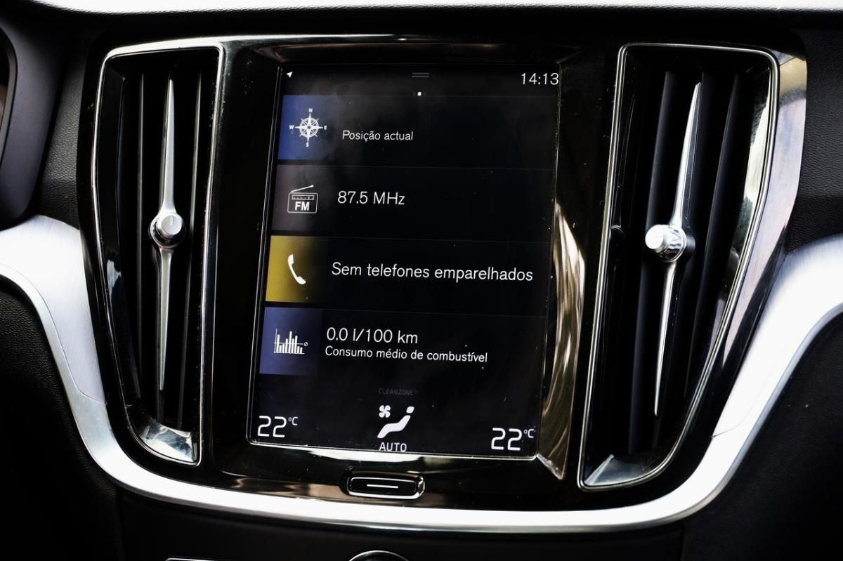 volvo-v60-cross-country-2021-diesel-1969cc