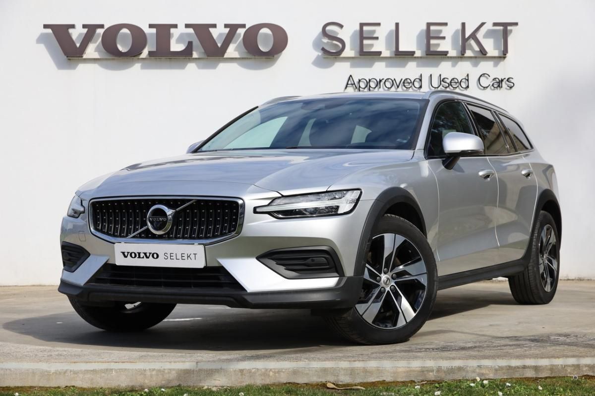 volvo-v60-cross-country-2021-diesel-1969cc