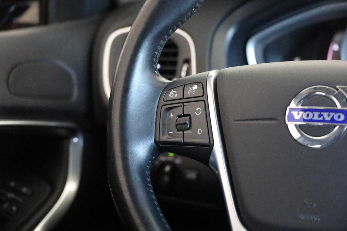 volvo-v40-2012-gasolina-1596cc