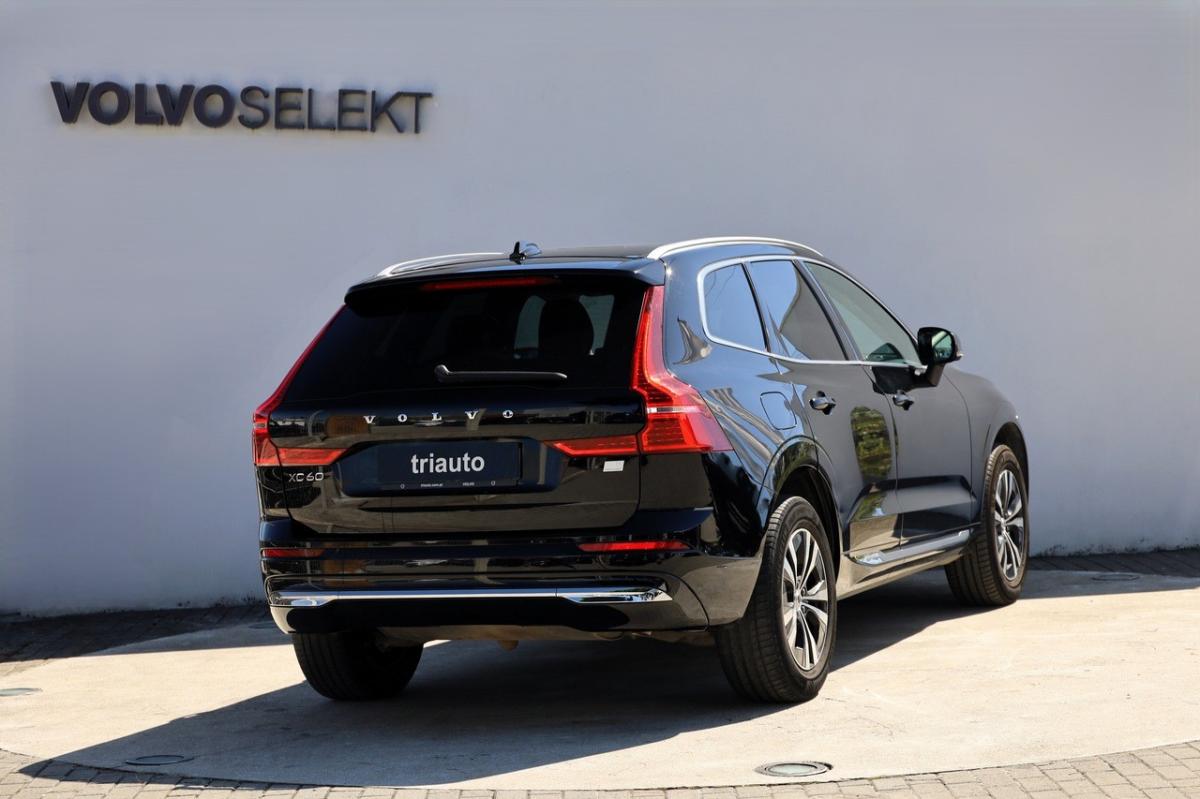 volvo-xc60-2023-hibrido-a-gasolina-1969cc