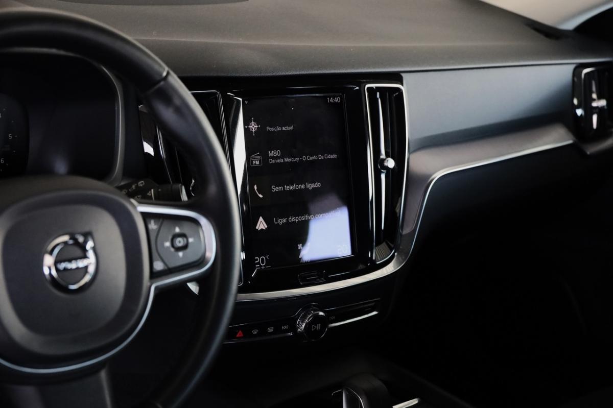 volvo-v60-2022-diesel-1969cc