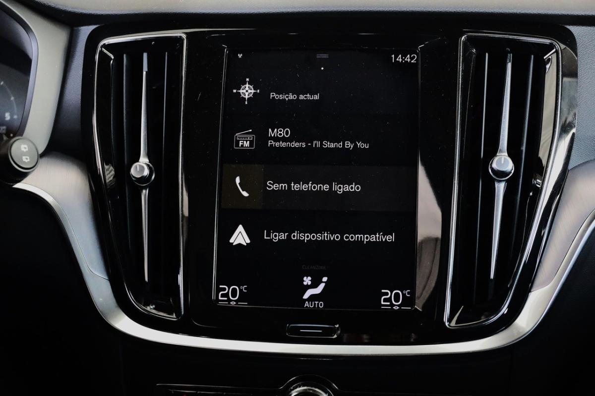 volvo-v60-2022-diesel-1969cc