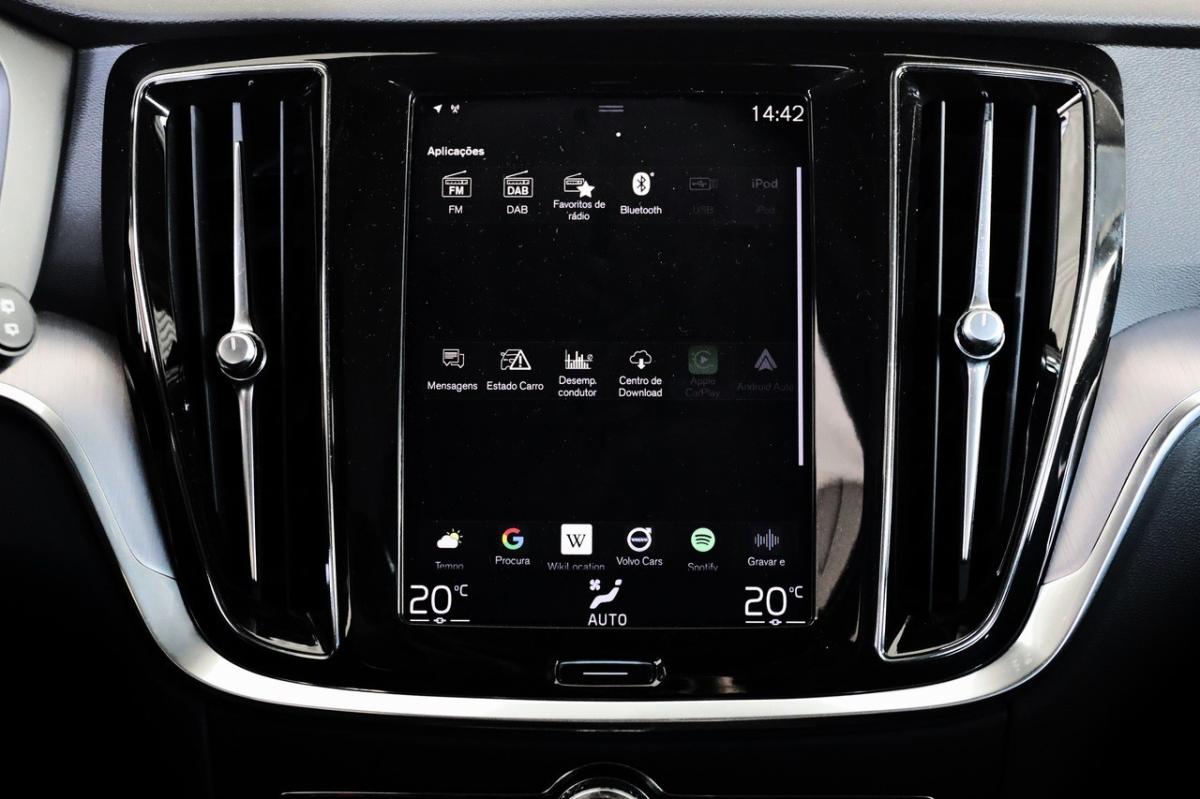 volvo-v60-2022-diesel-1969cc
